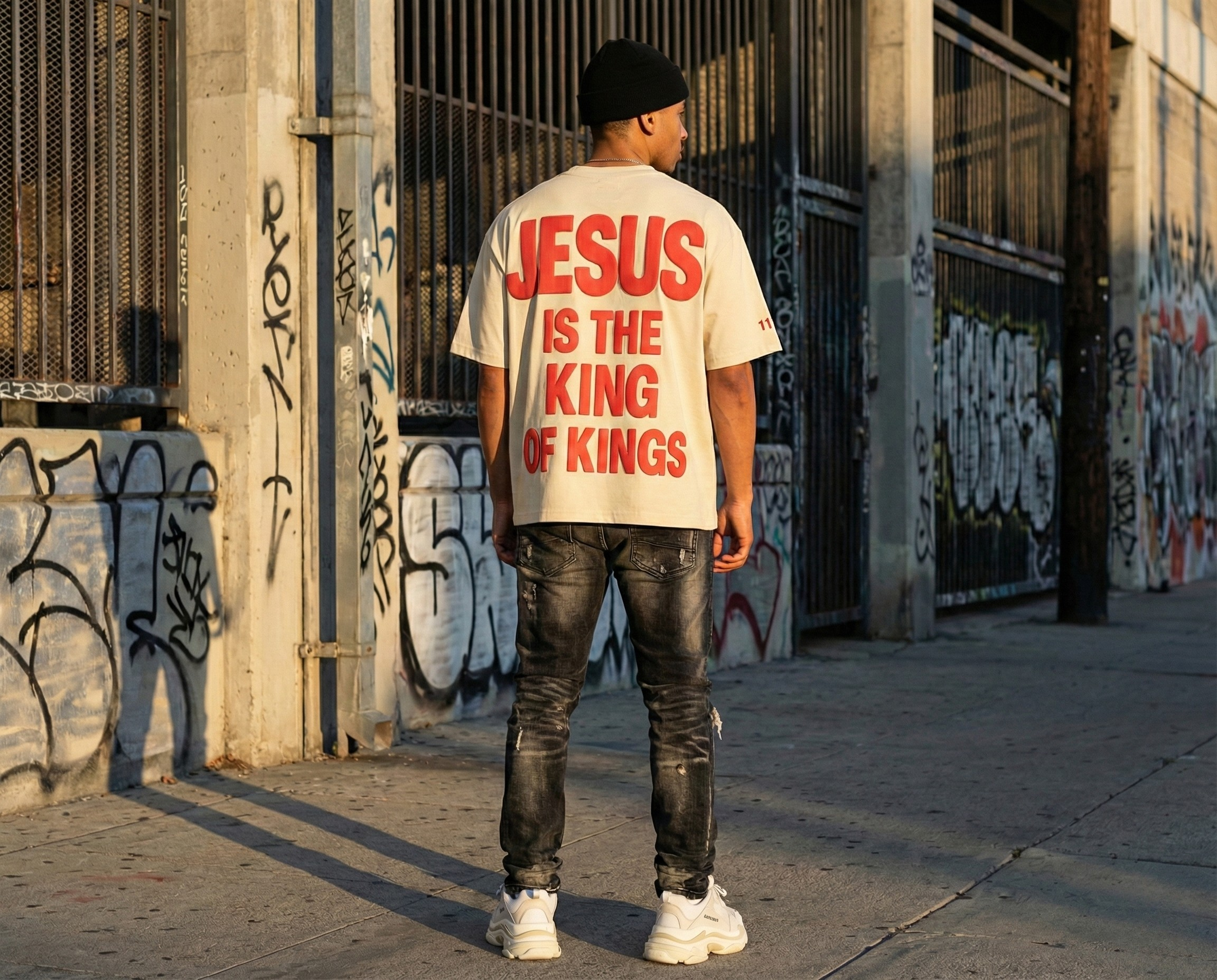 SOVEREIGN Tee — Cream